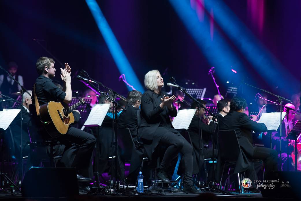 Aneta Langerová se Symfonickým orchestrem Českého rozhlasu rozněžnila Forum Karlín 