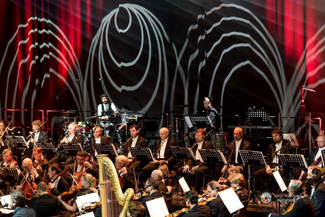 Aneta Langerová se Symfonickým orchestrem Českého rozhlasu rozněžnila Forum Karlín 