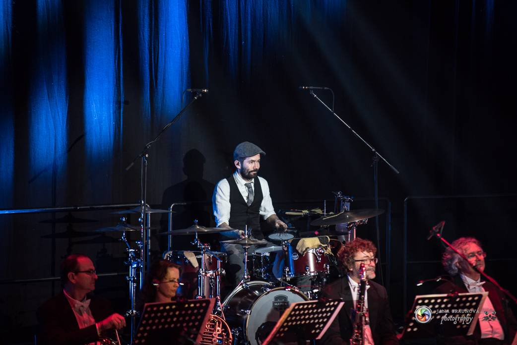 Aneta Langerová se Symfonickým orchestrem Českého rozhlasu rozněžnila Forum Karlín 