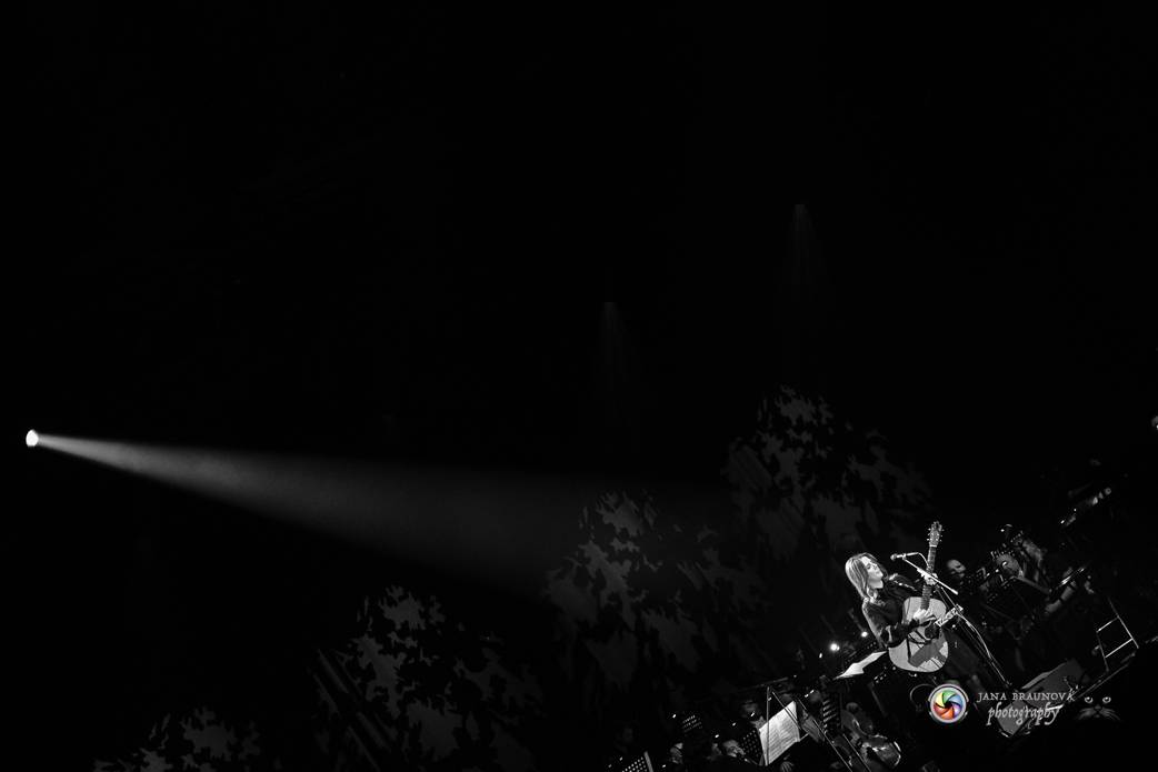 Aneta Langerová se Symfonickým orchestrem Českého rozhlasu rozněžnila Forum Karlín 