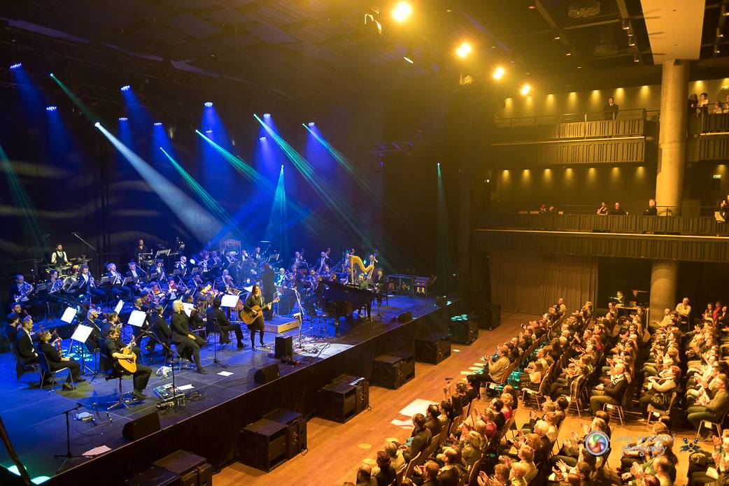 Aneta Langerová se Symfonickým orchestrem Českého rozhlasu rozněžnila Forum Karlín 