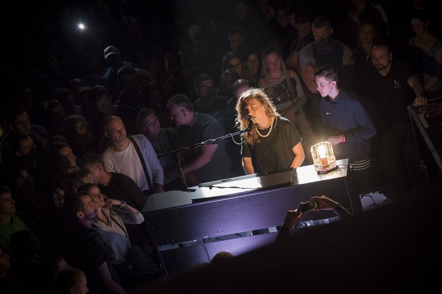 Lenny v Brně nechala fanoušky nahlédnout až do svého obýváku