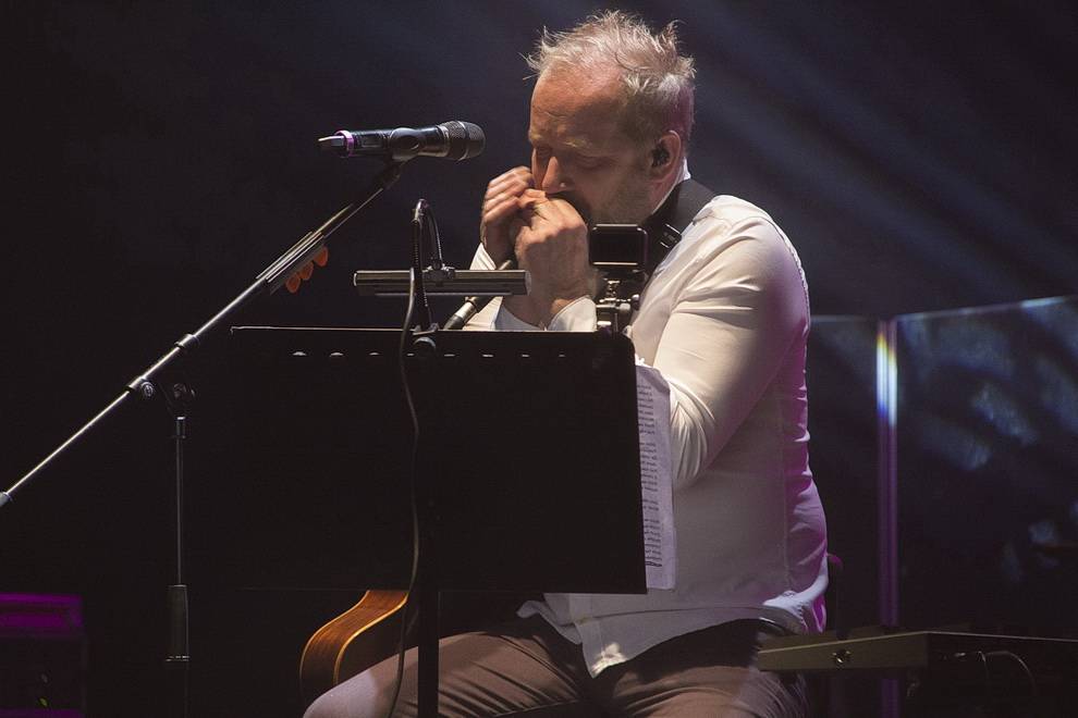 David Koller potěšil před Vánoci pražské fanoušky akustickým koncertem