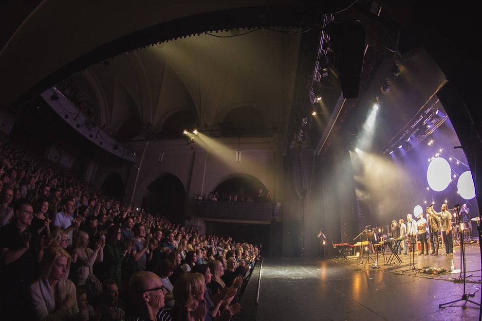 David Koller potěšil před Vánoci pražské fanoušky akustickým koncertem
