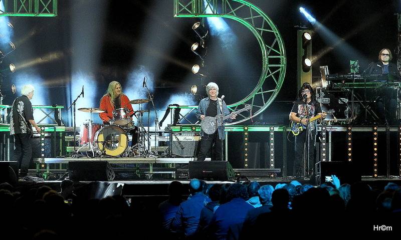 Olympic oslavil 55 let v O2 areně se spoustou hostů: Přišli Richard Krajčo, Petra Janů i Michal Malátný