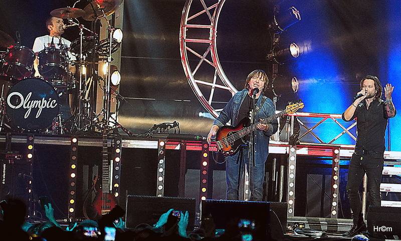 Olympic oslavil 55 let v O2 areně se spoustou hostů: Přišli Richard Krajčo, Petra Janů i Michal Malátný