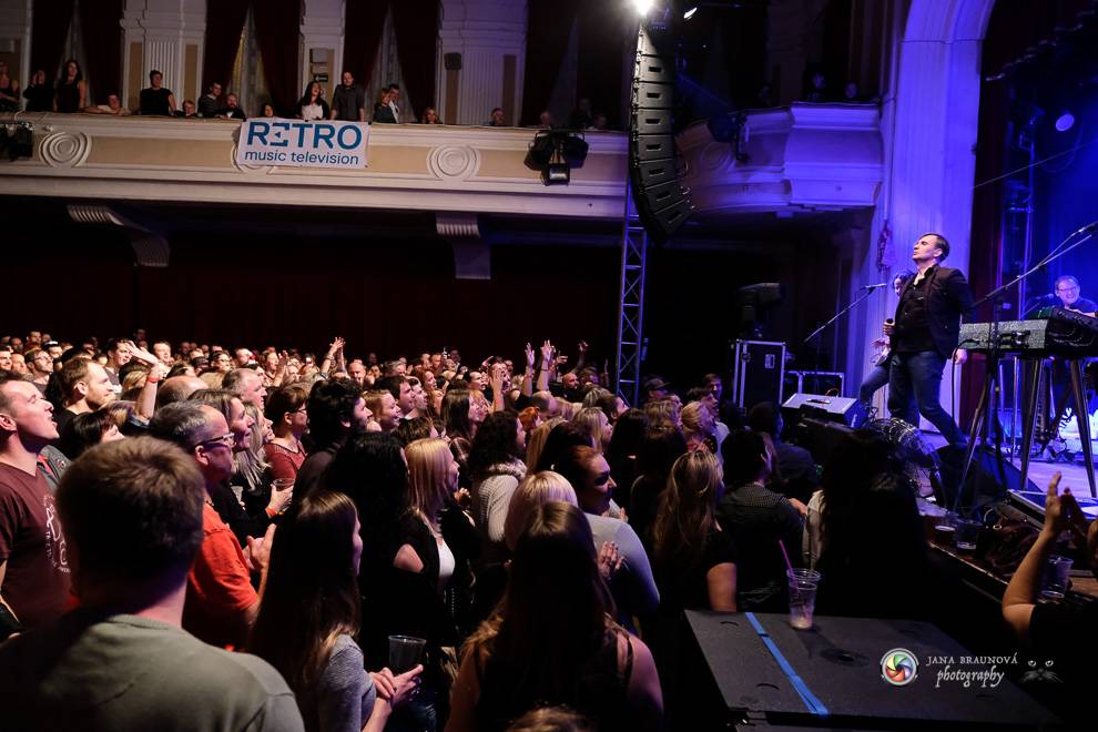 Jiří Macháček opět končil s hulením. Mig 21 ve vyprodaném Pekle v Plzni předvedli další nezapomenutelný koncert