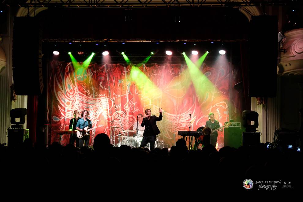 Jiří Macháček opět končil s hulením. Mig 21 ve vyprodaném Pekle v Plzni předvedli další nezapomenutelný koncert