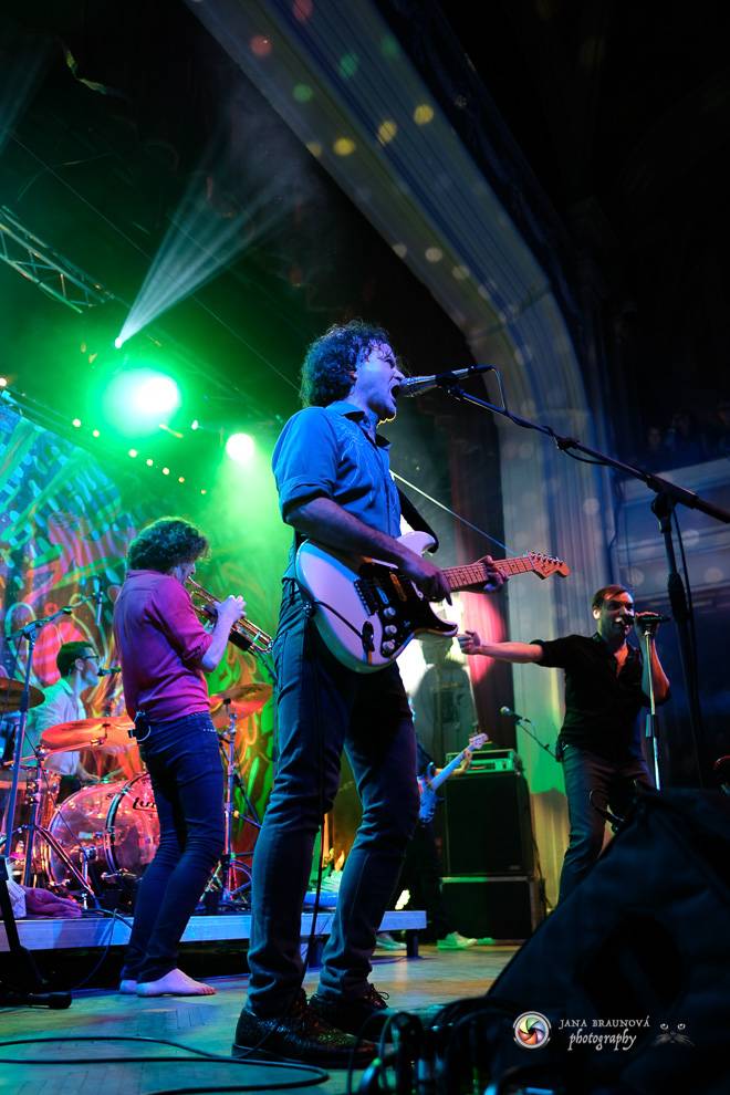 Jiří Macháček opět končil s hulením. Mig 21 ve vyprodaném Pekle v Plzni předvedli další nezapomenutelný koncert