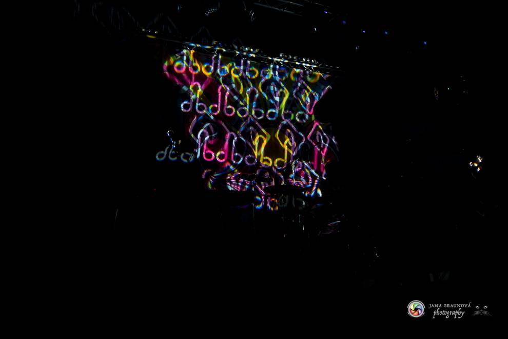 Jiří Macháček opět končil s hulením. Mig 21 ve vyprodaném Pekle v Plzni předvedli další nezapomenutelný koncert