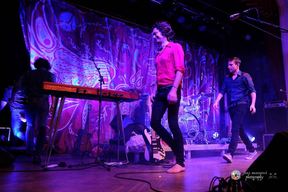 Jiří Macháček opět končil s hulením. Mig 21 ve vyprodaném Pekle v Plzni předvedli další nezapomenutelný koncert