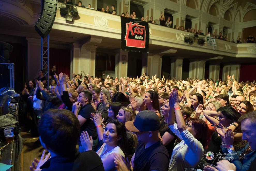 Jiří Macháček opět končil s hulením. Mig 21 ve vyprodaném Pekle v Plzni předvedli další nezapomenutelný koncert