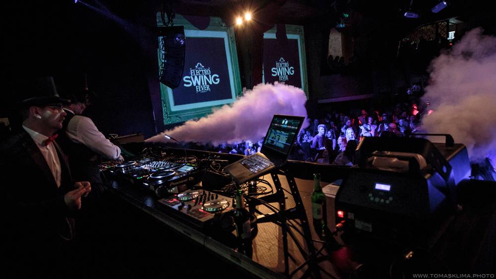 Stylová party Electro Swing Fever roztančila Roxy