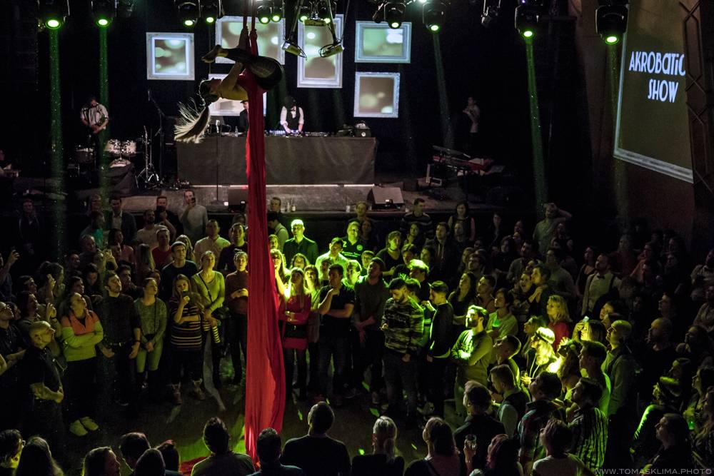 Stylová party Electro Swing Fever roztančila Roxy