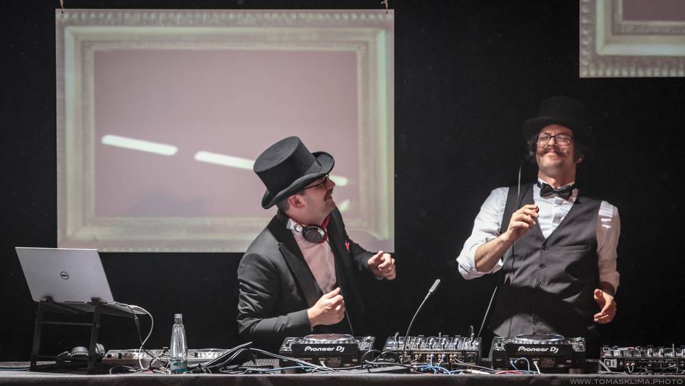 Stylová party Electro Swing Fever roztančila Roxy