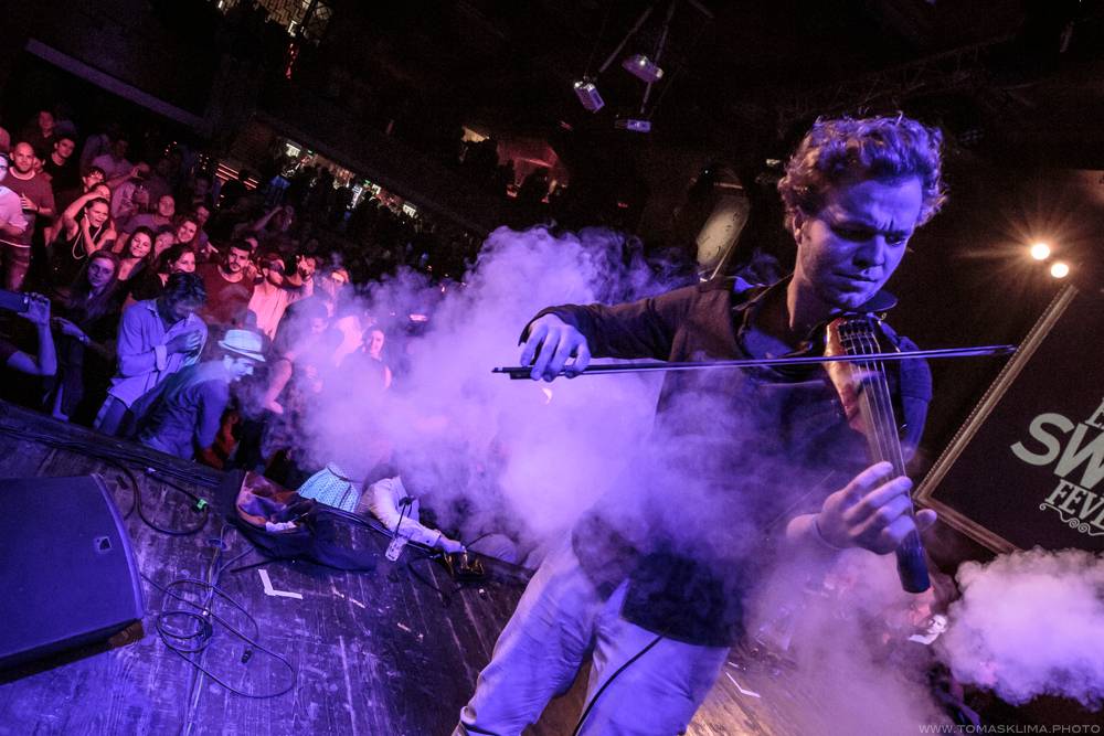 Stylová party Electro Swing Fever roztančila Roxy