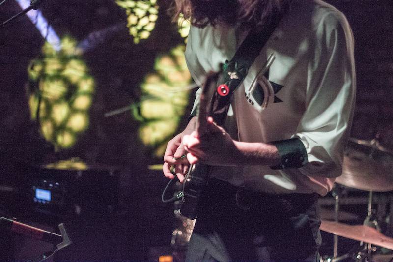 Sundara Karma a Blaenavon debutovali v Praze. Indie rockem rozduněli Chapeau Rouge