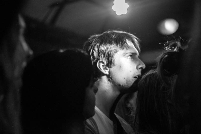 Sundara Karma a Blaenavon debutovali v Praze. Indie rockem rozduněli Chapeau Rouge