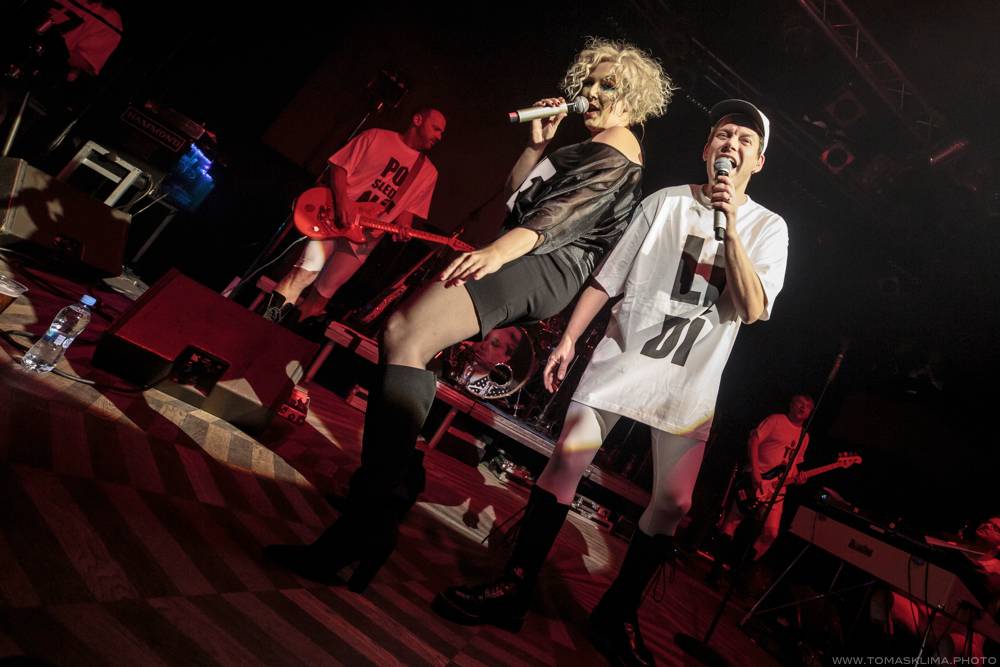 Předvánoční Monkey Business roztančili Lucerna Music Bar hned napoprvé