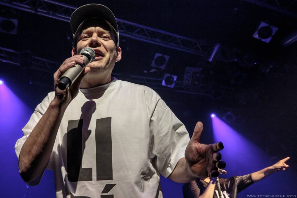 Předvánoční Monkey Business roztančili Lucerna Music Bar hned napoprvé