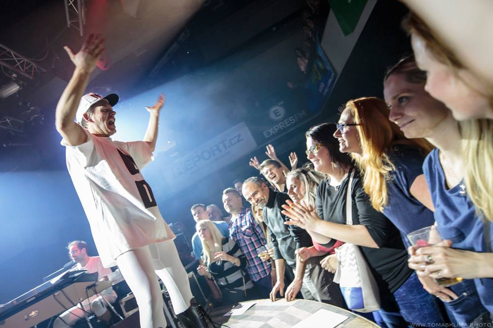 Předvánoční Monkey Business roztančili Lucerna Music Bar hned napoprvé