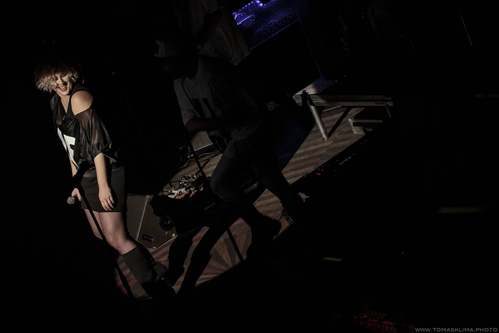 Předvánoční Monkey Business roztančili Lucerna Music Bar hned napoprvé