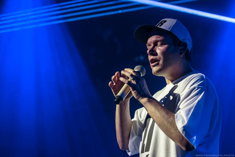 Předvánoční Monkey Business roztančili Lucerna Music Bar hned napoprvé