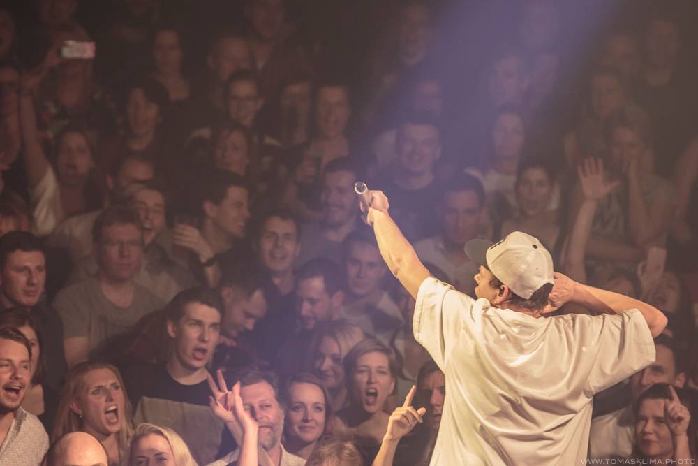 Předvánoční Monkey Business roztančili Lucerna Music Bar hned napoprvé