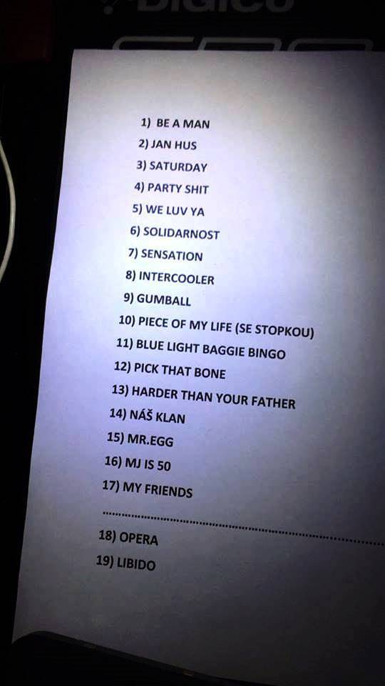 Předvánoční Monkey Business roztančili Lucerna Music Bar hned napoprvé