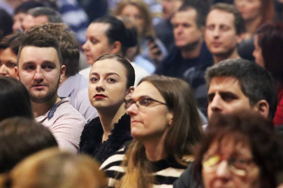 Miro Žbirka zařídil v Bratislavě předčasné Vánoce. S sebou měl Lenku Filipovou, Marthu nebo Jaroslava Svěceného