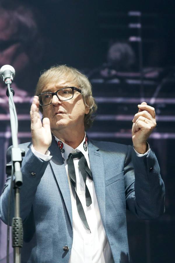 Miro Žbirka zařídil v Bratislavě předčasné Vánoce. S sebou měl Lenku Filipovou, Marthu nebo Jaroslava Svěceného