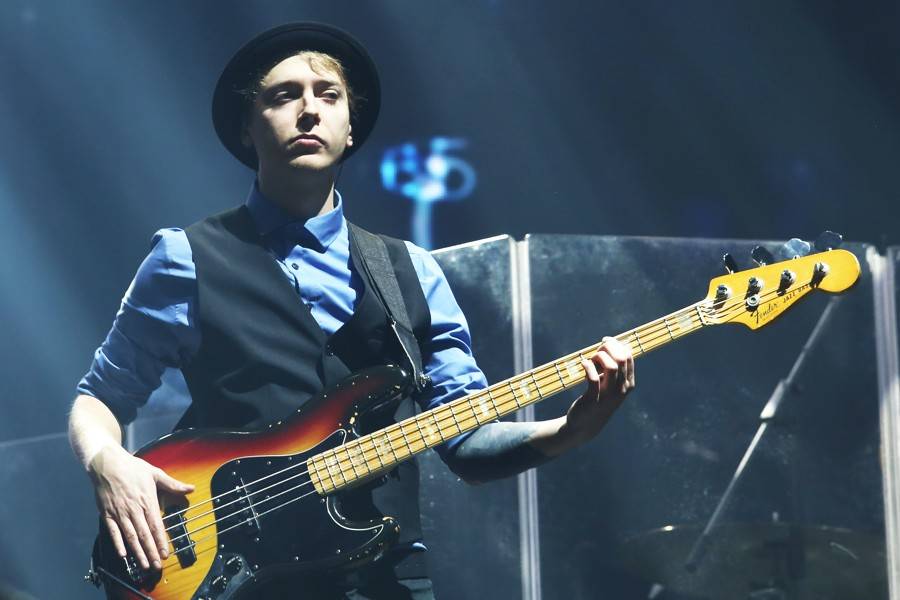 Miro Žbirka zařídil v Bratislavě předčasné Vánoce. S sebou měl Lenku Filipovou, Marthu nebo Jaroslava Svěceného