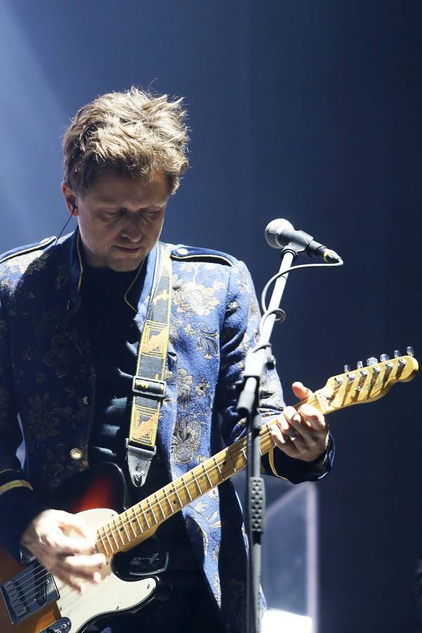 Miro Žbirka zařídil v Bratislavě předčasné Vánoce. S sebou měl Lenku Filipovou, Marthu nebo Jaroslava Svěceného