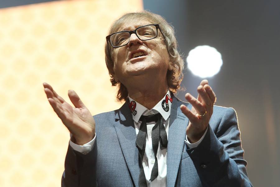 Miro Žbirka zařídil v Bratislavě předčasné Vánoce. S sebou měl Lenku Filipovou, Marthu nebo Jaroslava Svěceného