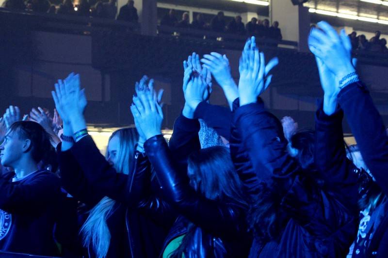 Horkýže Slíže oslavili v Malé sportovní hale 25 let, popřáli jim zakázanÝovoce i Mean Messiah