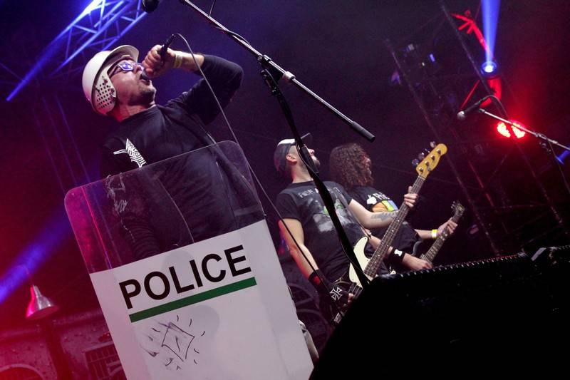 Horkýže Slíže oslavili v Malé sportovní hale 25 let, popřáli jim zakázanÝovoce i Mean Messiah