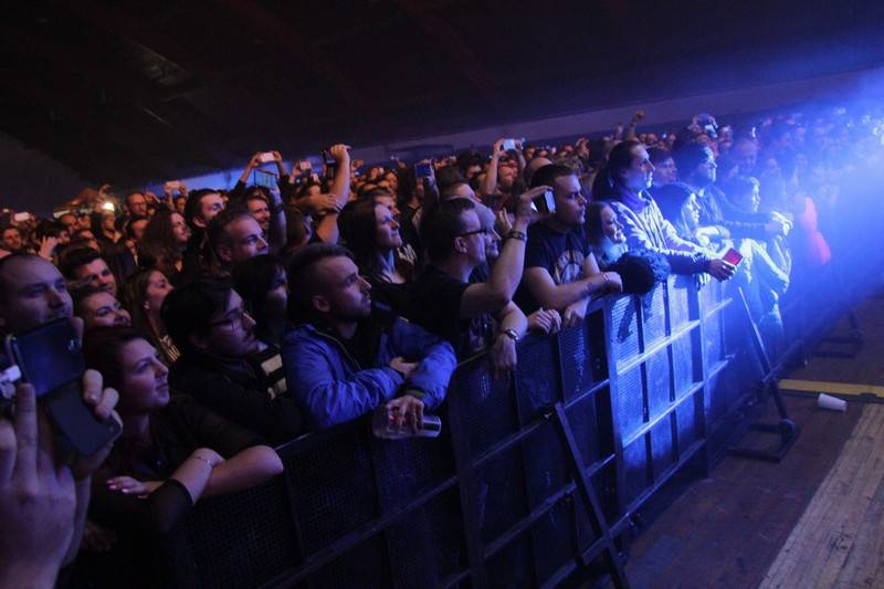 Horkýže Slíže oslavili v Malé sportovní hale 25 let, popřáli jim zakázanÝovoce i Mean Messiah