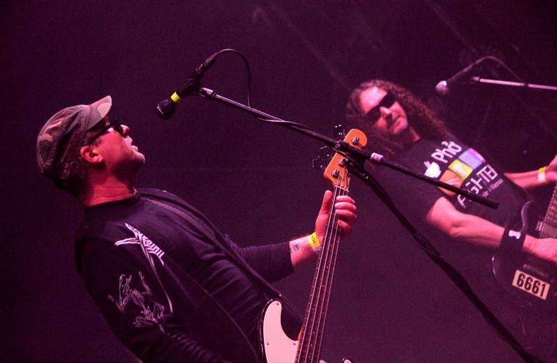 Horkýže Slíže oslavili v Malé sportovní hale 25 let, popřáli jim zakázanÝovoce i Mean Messiah