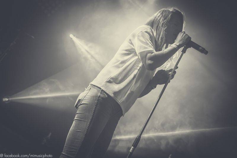 Skyline roztančili vyprodaný klub Roxy svým tradičním vánočním koncertem