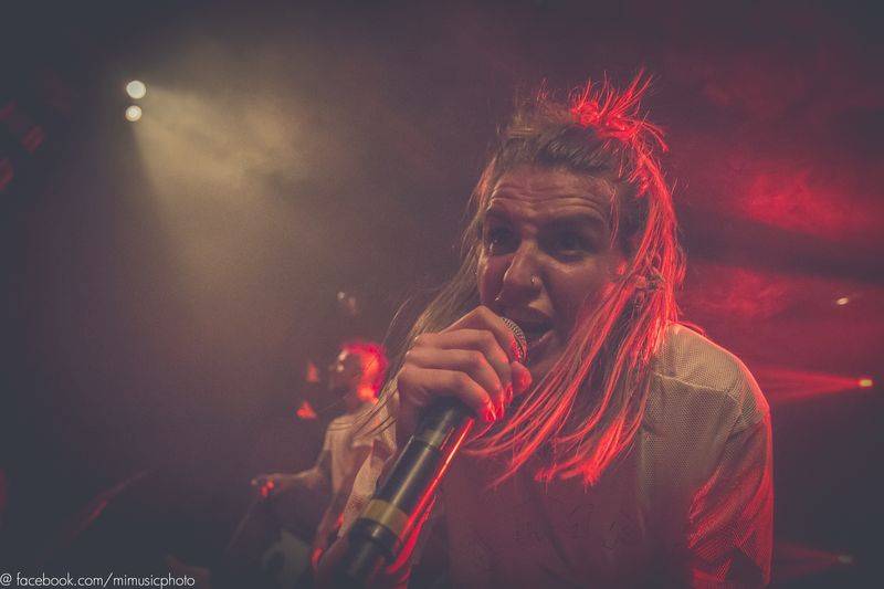 Skyline roztančili vyprodaný klub Roxy svým tradičním vánočním koncertem