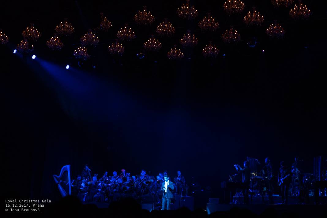 Sarah Brightman vystoupila v rámci vánočního turné s Gregorian v pražské Tipsport aréně