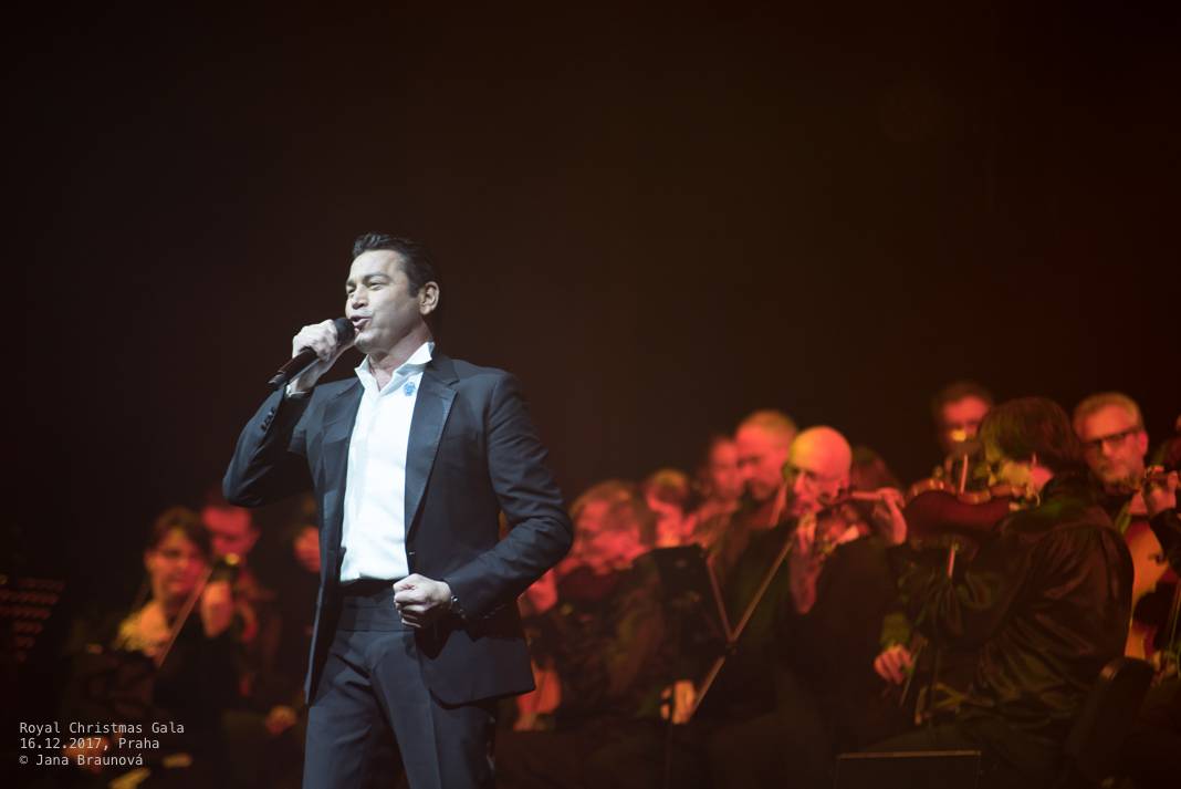 Sarah Brightman vystoupila v rámci vánočního turné s Gregorian v pražské Tipsport aréně