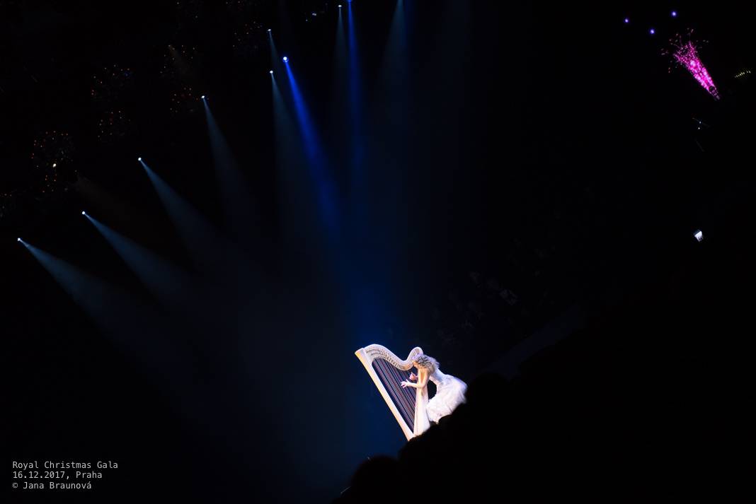 Sarah Brightman vystoupila v rámci vánočního turné s Gregorian v pražské Tipsport aréně