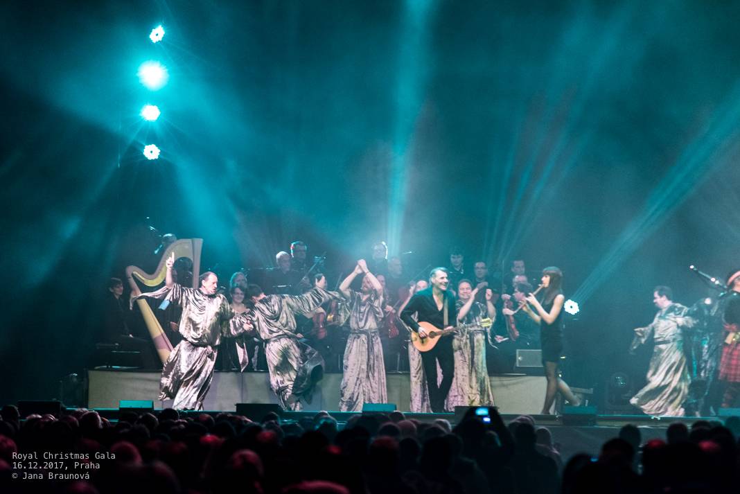 Sarah Brightman vystoupila v rámci vánočního turné s Gregorian v pražské Tipsport aréně