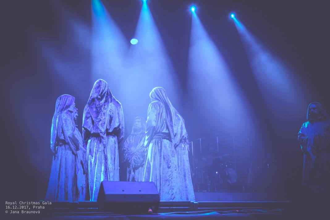 Sarah Brightman vystoupila v rámci vánočního turné s Gregorian v pražské Tipsport aréně