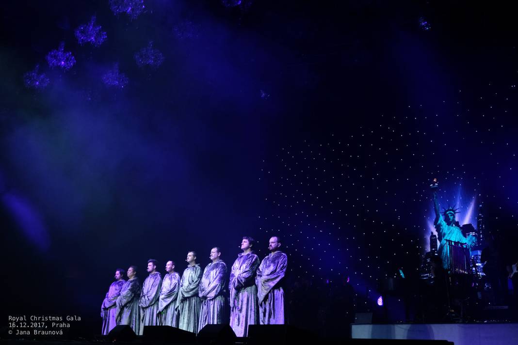 Sarah Brightman vystoupila v rámci vánočního turné s Gregorian v pražské Tipsport aréně