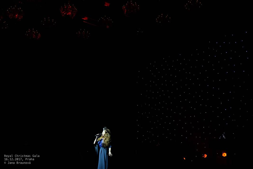 Sarah Brightman vystoupila v rámci vánočního turné s Gregorian v pražské Tipsport aréně