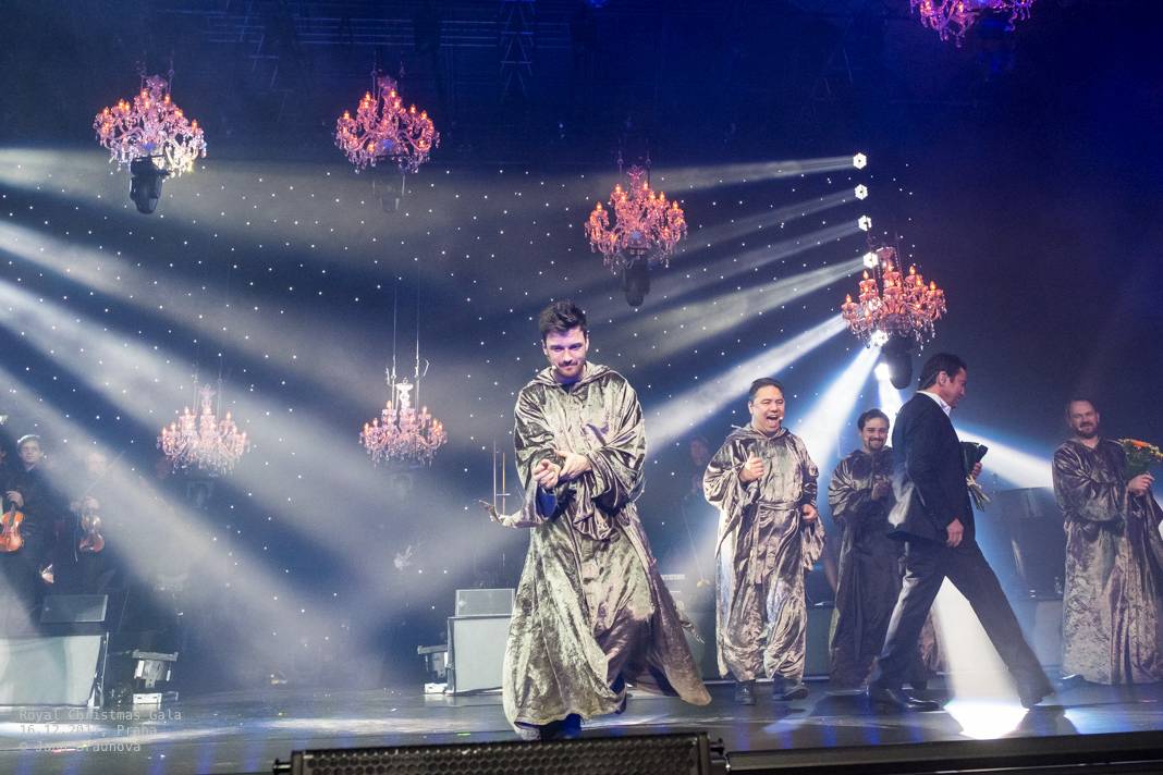 Sarah Brightman vystoupila v rámci vánočního turné s Gregorian v pražské Tipsport aréně