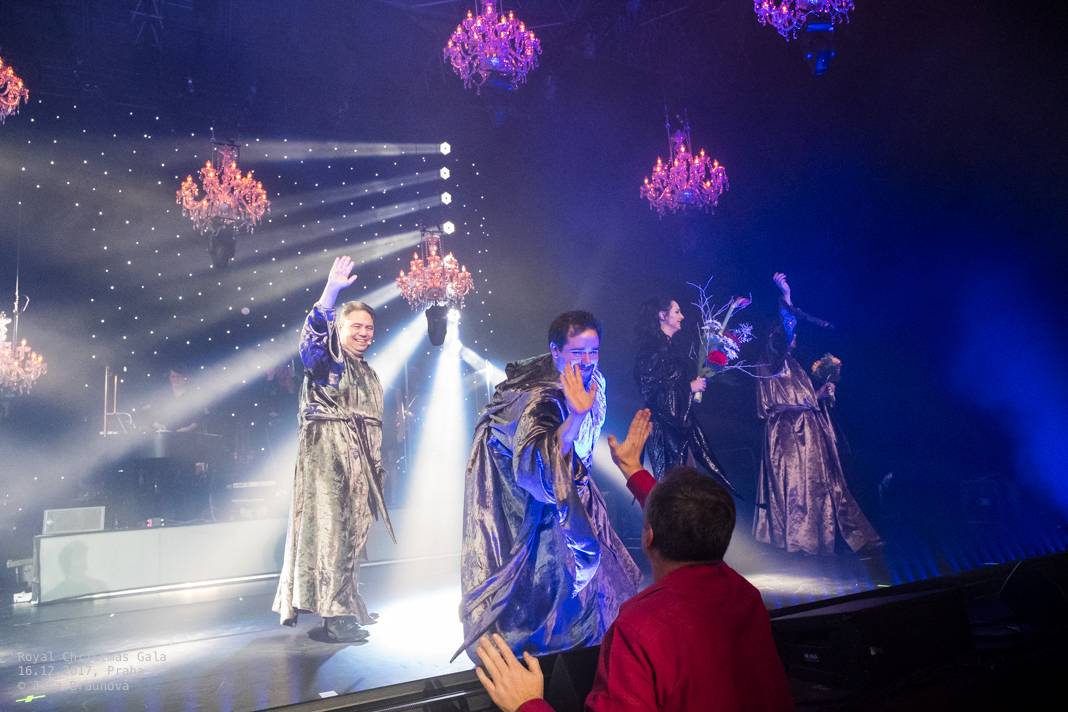 Sarah Brightman vystoupila v rámci vánočního turné s Gregorian v pražské Tipsport aréně