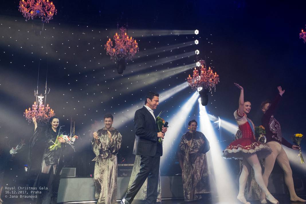 Sarah Brightman vystoupila v rámci vánočního turné s Gregorian v pražské Tipsport aréně